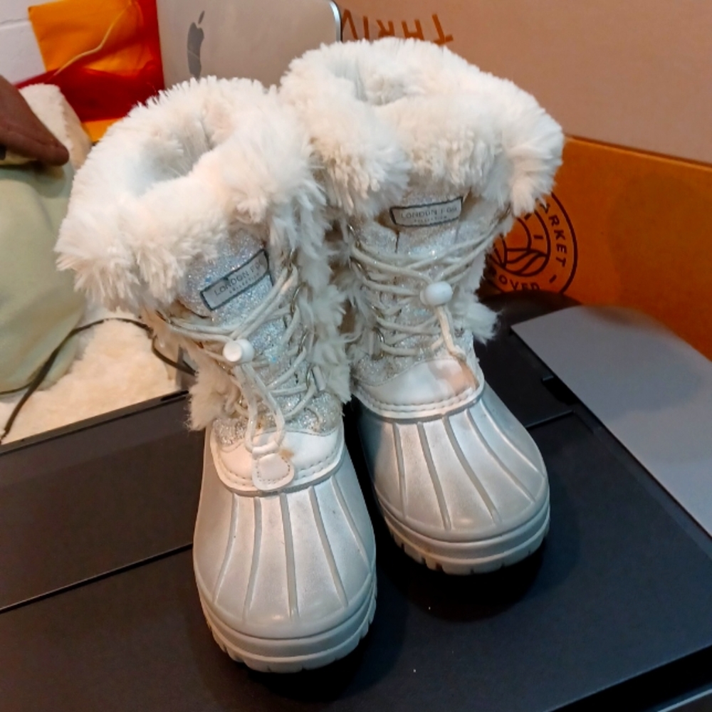 Girls London Fog boots